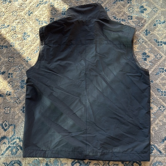 Versace Sports Vest that is Stylish, Comfortable and Luxurious - Picture 8 of 13